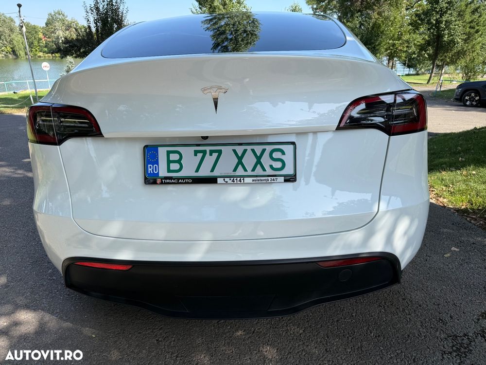 Tesla Model Y RWD - 10