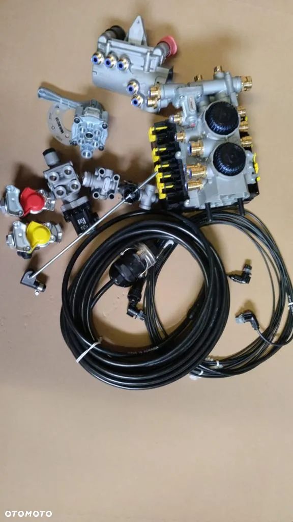 Zestaw Tebs E Standard WABCO Euro 6 24V Gotowe do montażu 04801020330 - 1