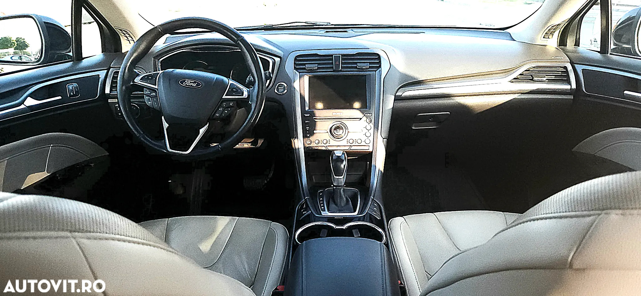 Ford Mondeo 2.0 TDCi Powershift AWD Business - 13