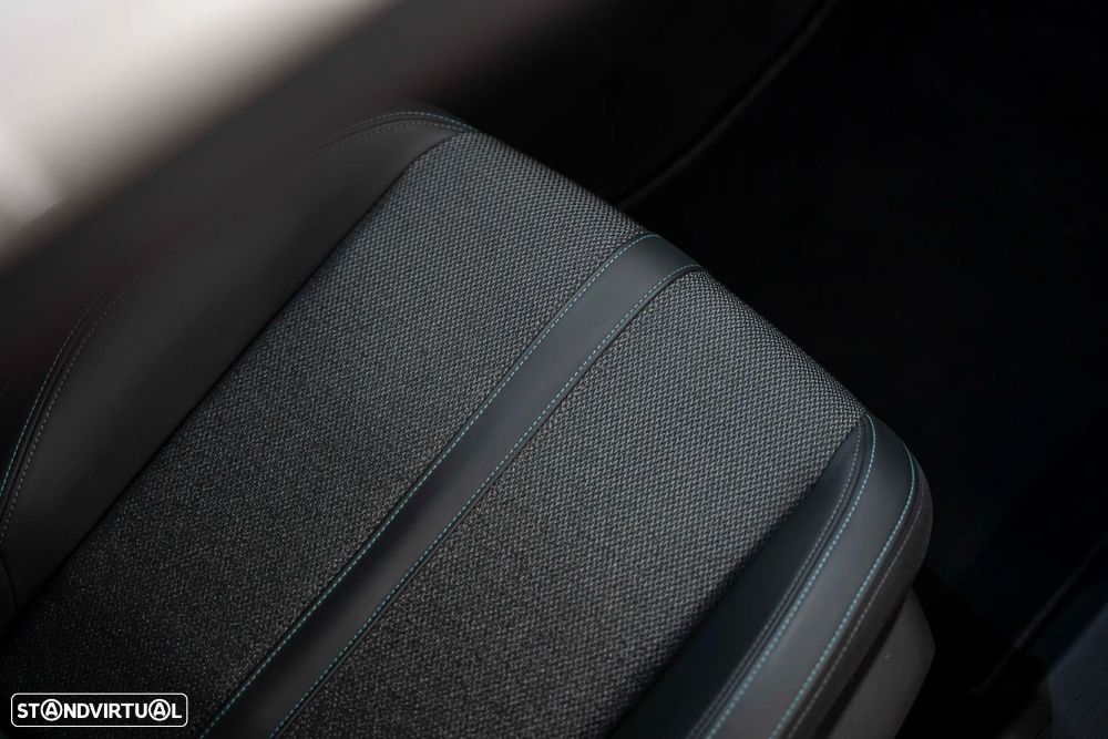 Peugeot 308 1.6 Hybrid Allure Pack e-EAT8 - 15