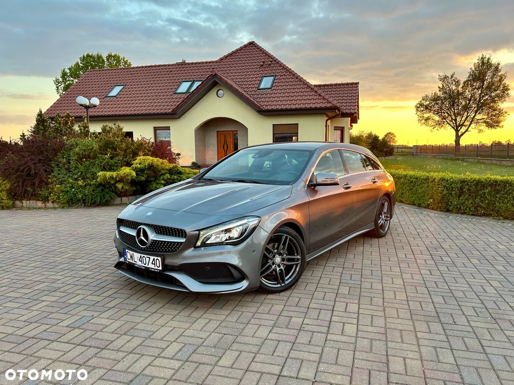 Mercedes-Benz CLA 180 7G-DCT AMG Line - 1