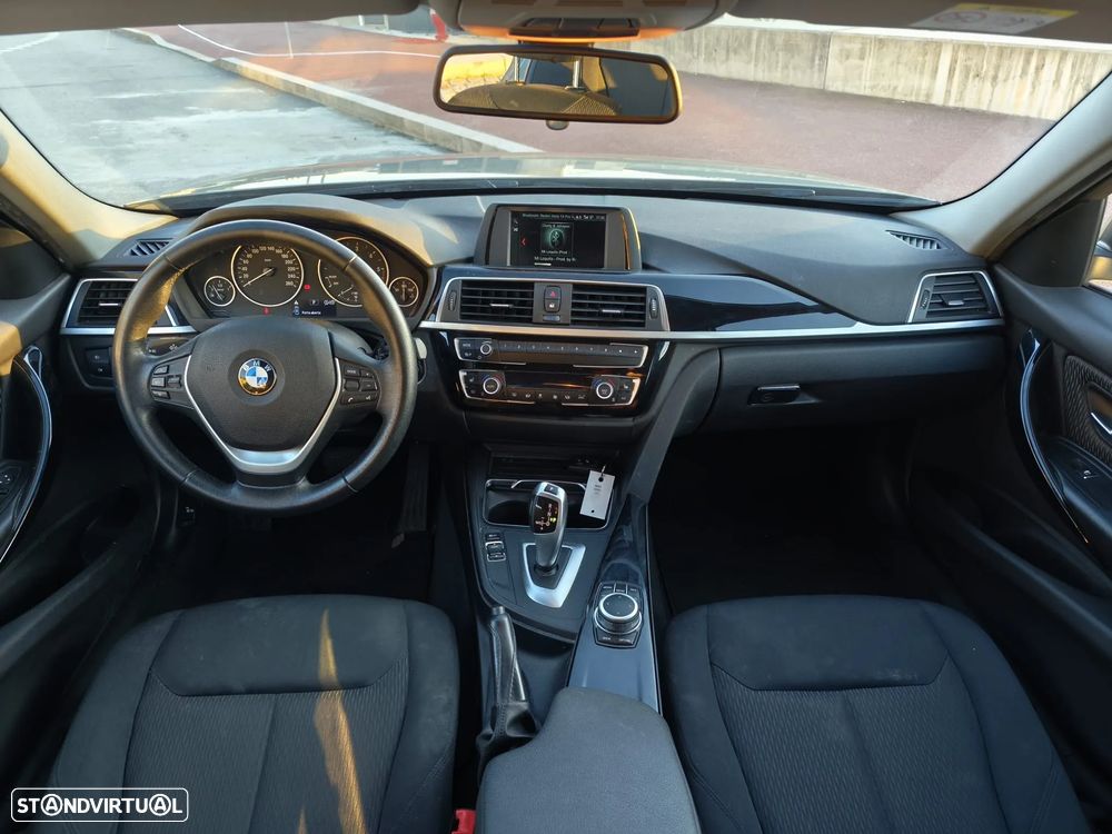 BMW 320 d Touring Aut. Advantage - 11