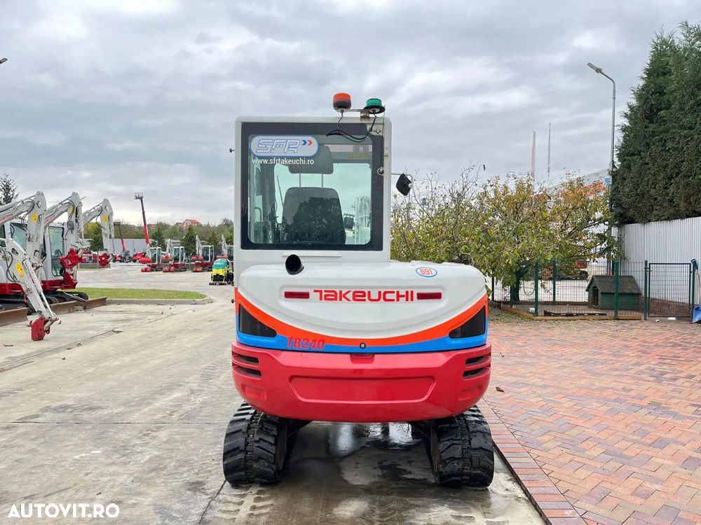 Takeuchi TB 240 - 7