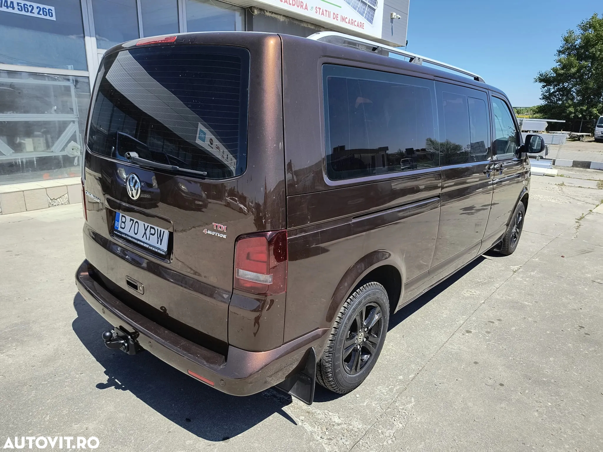 Volkswagen Caravelle - 3