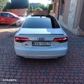 Audi A8 - 10