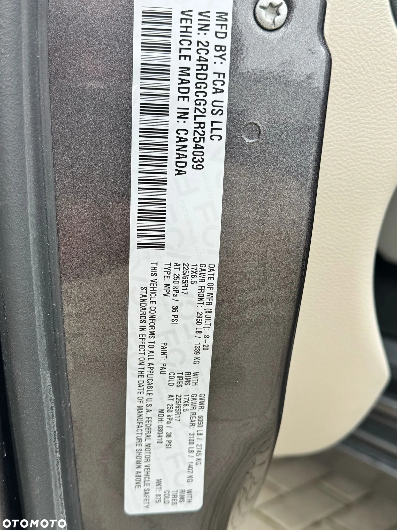 Dodge Grand Caravan - 21