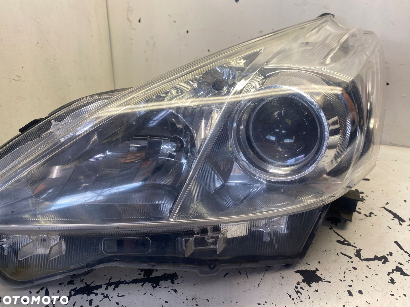 TOYOTA PRUS PLUS LAMPA LEWY PRZÓD SOCZEWKA - 3