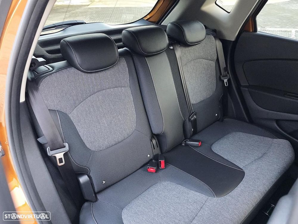 Renault Captur 1.5 dCi Exclusive XMOD - 26