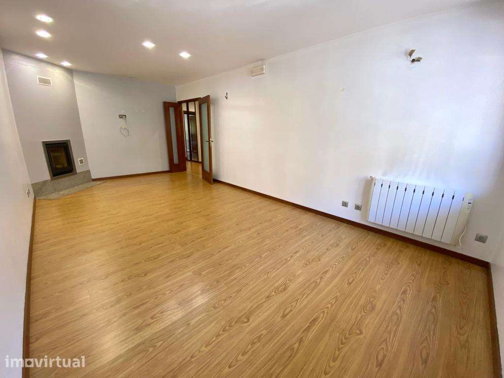 APARTAMENTO T3 ARRENDAMENTO EM BRAGA CENTRO - Grande imagem: 5/8