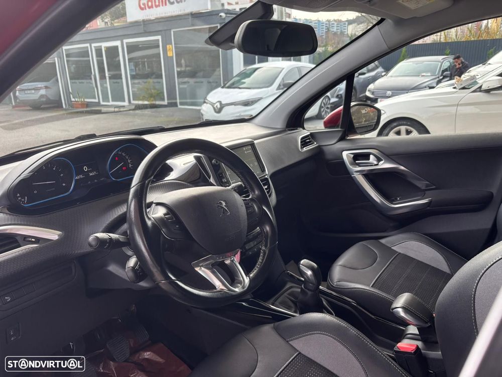Peugeot 2008 1.6 BlueHDi Allure - 16
