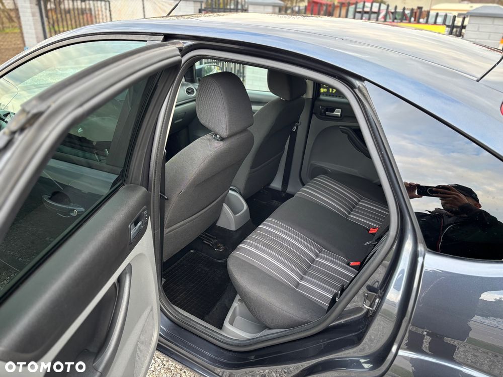 Ford Focus - 8