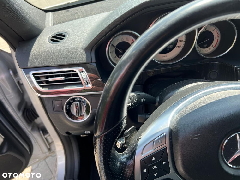 Mercedes-Benz Klasa E 300 BlueTEC 7G-TRONIC - 9