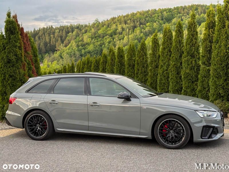 Audi A4 Avant 40 TDI quattro S tronic S line - 24