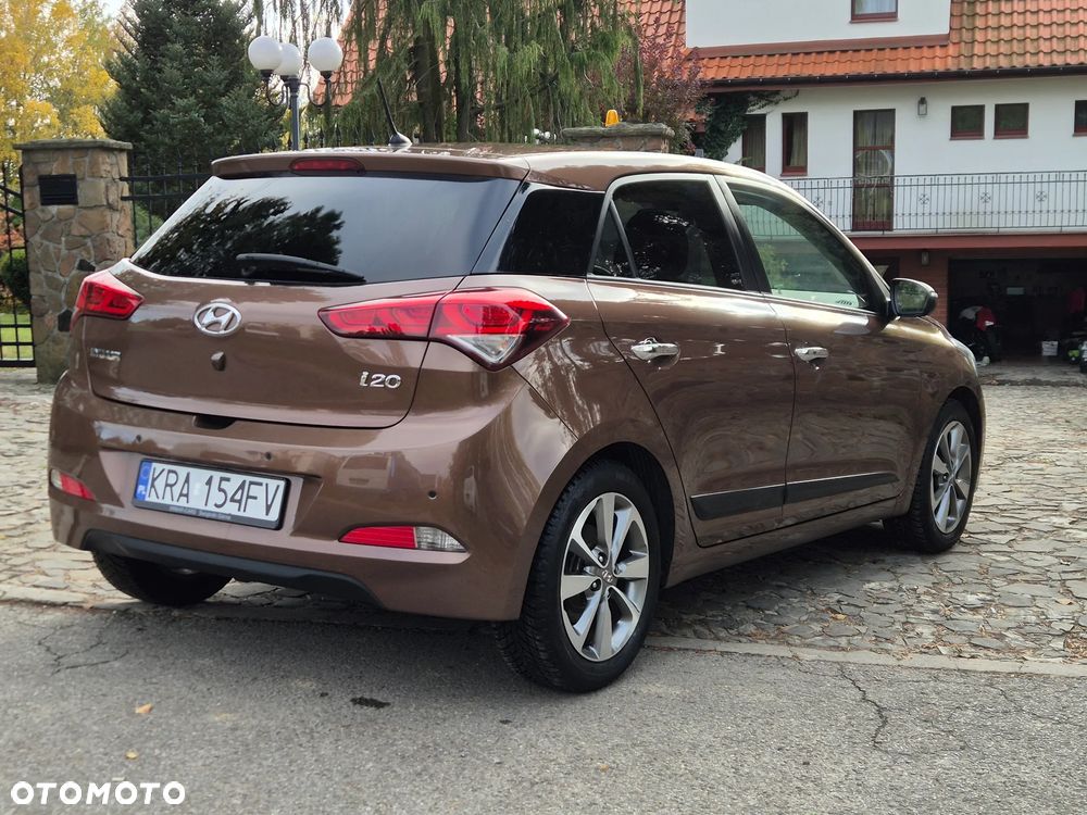 Hyundai i20 blue 1.2 Advantage+ - 19