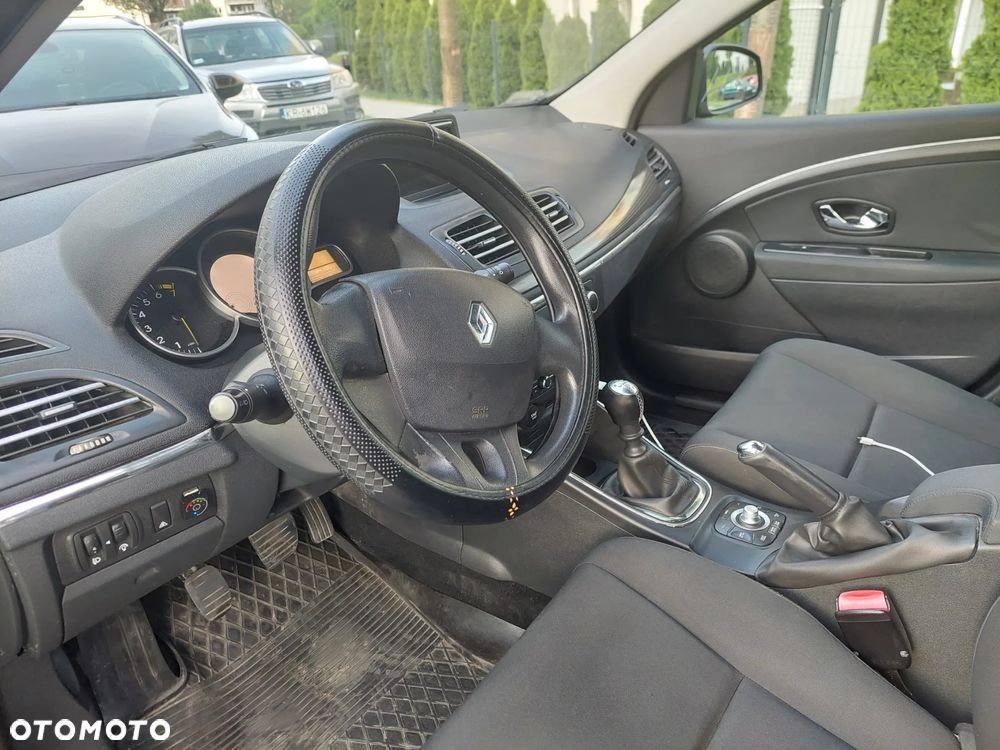 Renault Megane 1.6 16V Authentique - 4
