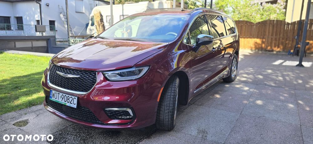 Chrysler Pacifica - 2