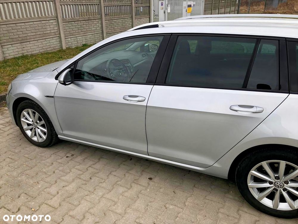 Volkswagen Golf 2.0 TDI BlueMotion Technology Lounge - 10
