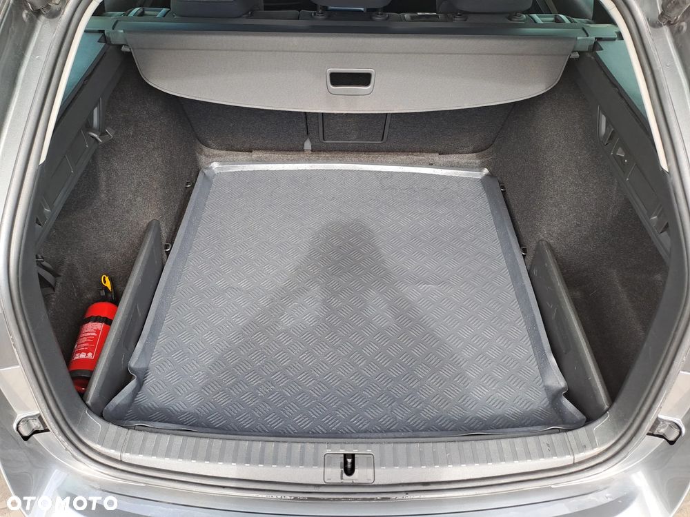 Skoda Octavia ver-1-5-tsi-e--tec-style-dsg - 13