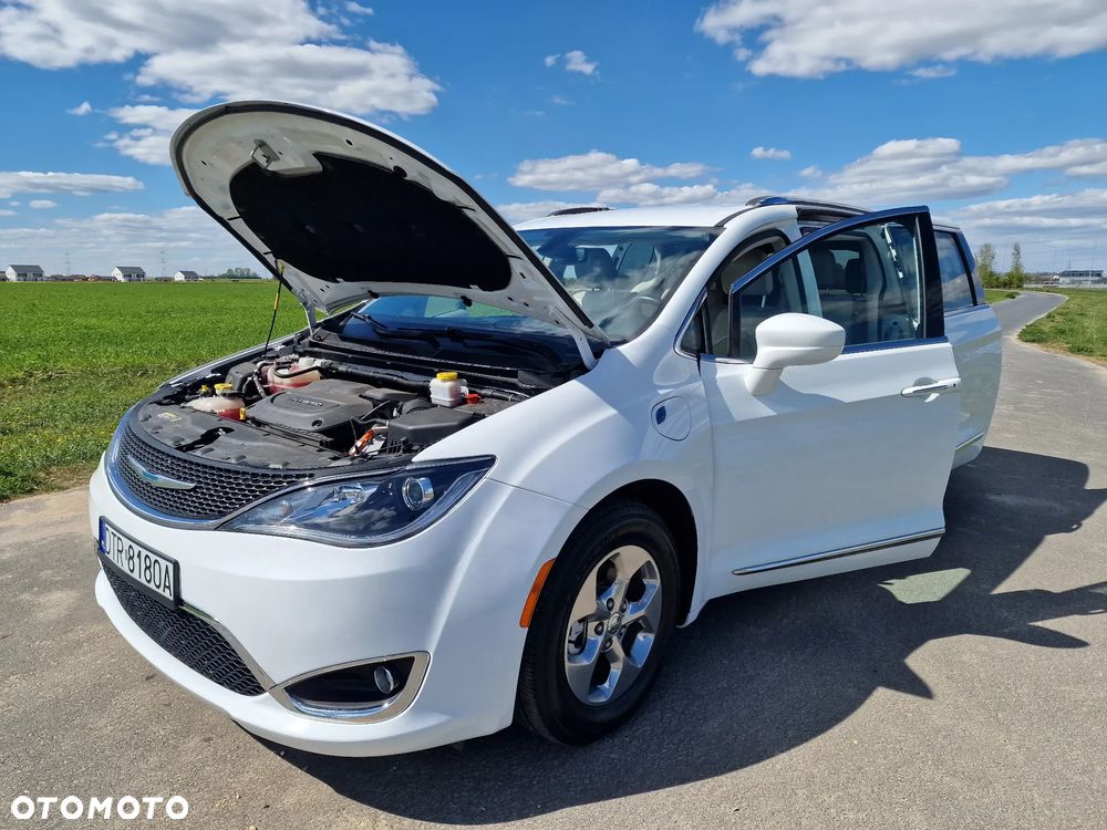 Chrysler Pacifica - 37