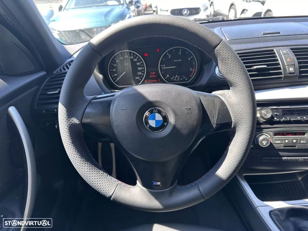 BMW 118 d Pack M - 35