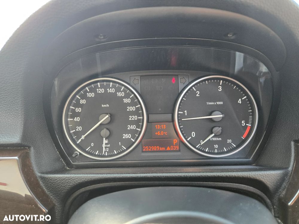 BMW Seria 3 320d xDrive DPF Aut. - 6