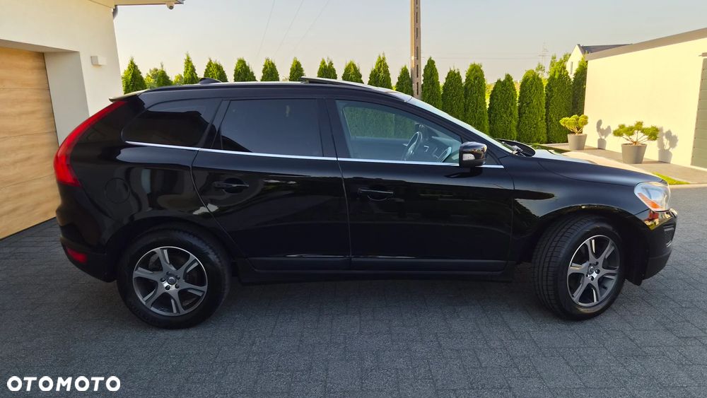 Volvo XC 60 D4 Momentum - 26