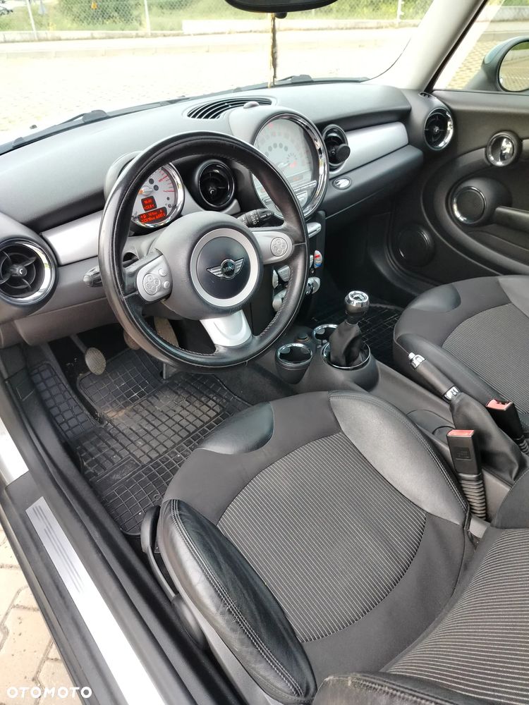 MINI Clubman Cooper D - 10