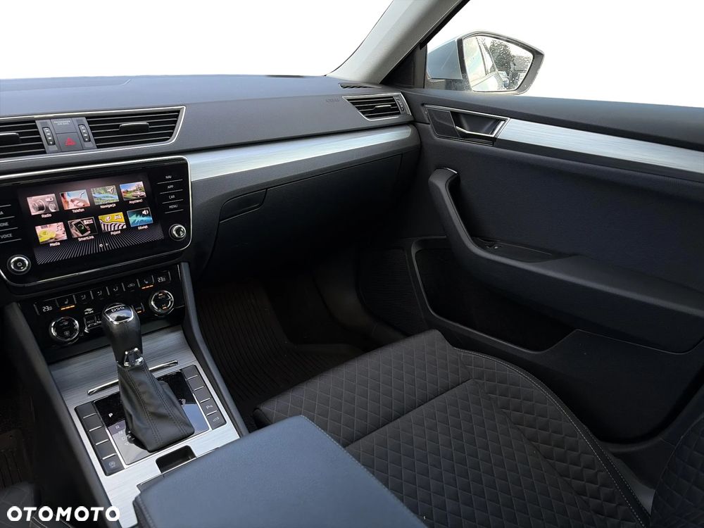 Skoda Superb 2.0 TDI SCR Ambition DSG - 14