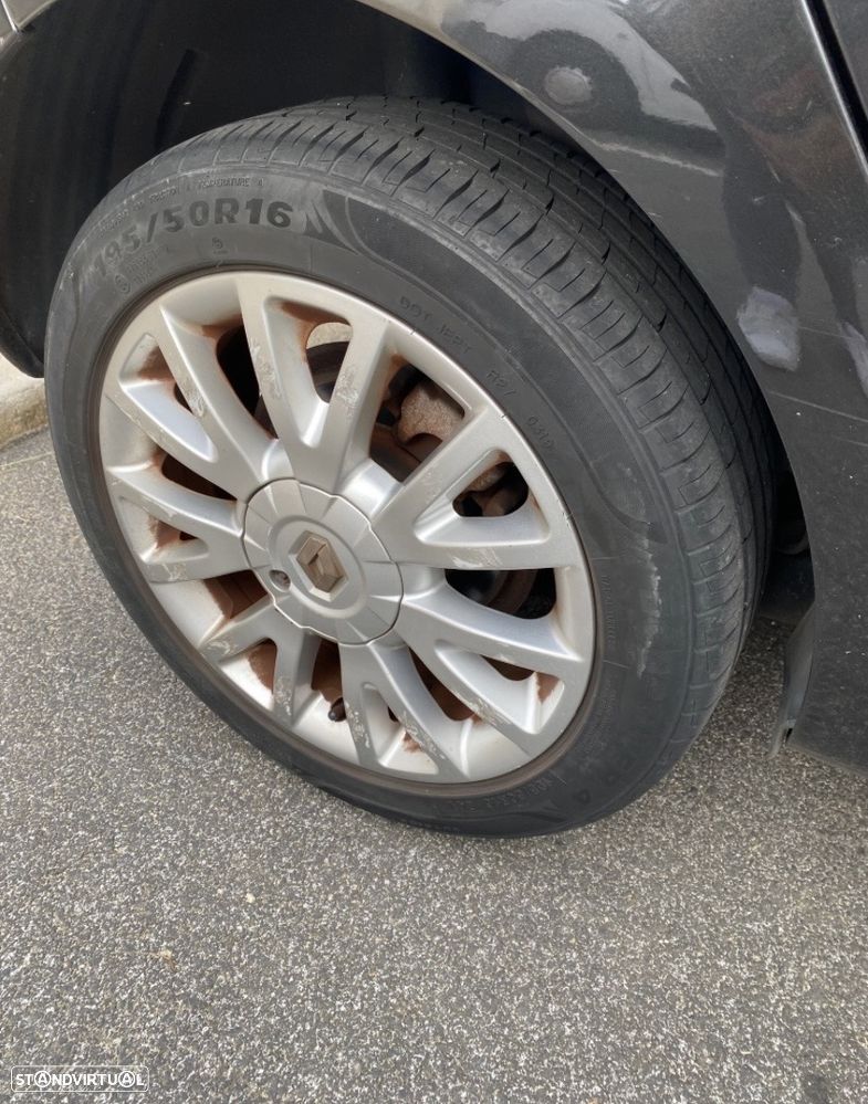 Renault Clio 1.2 TCE Dynamique S - 3
