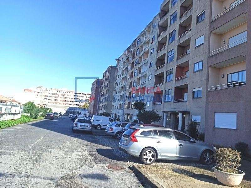 Lugar de Estacionamento São Pedro da Cova - Grande imagem: 5/5