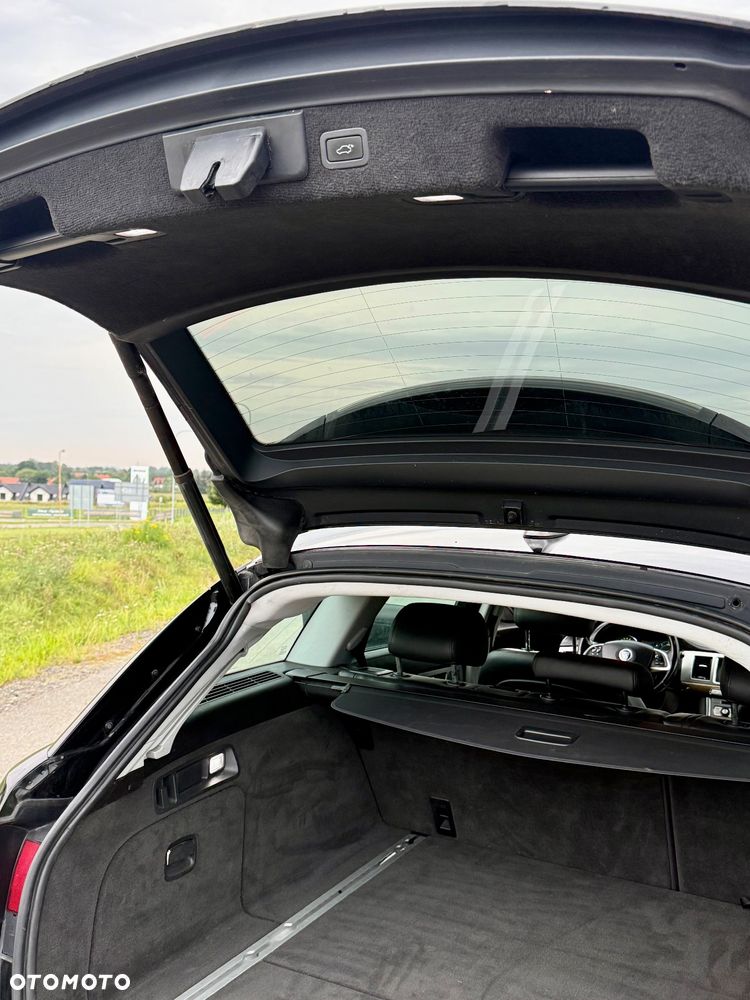 Jaguar XF 2.2 D - 15