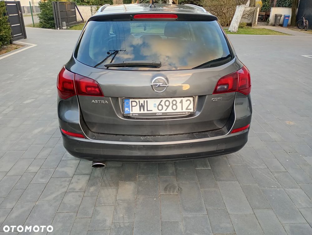 Opel Astra 2.0 CDTI Cosmo - 3