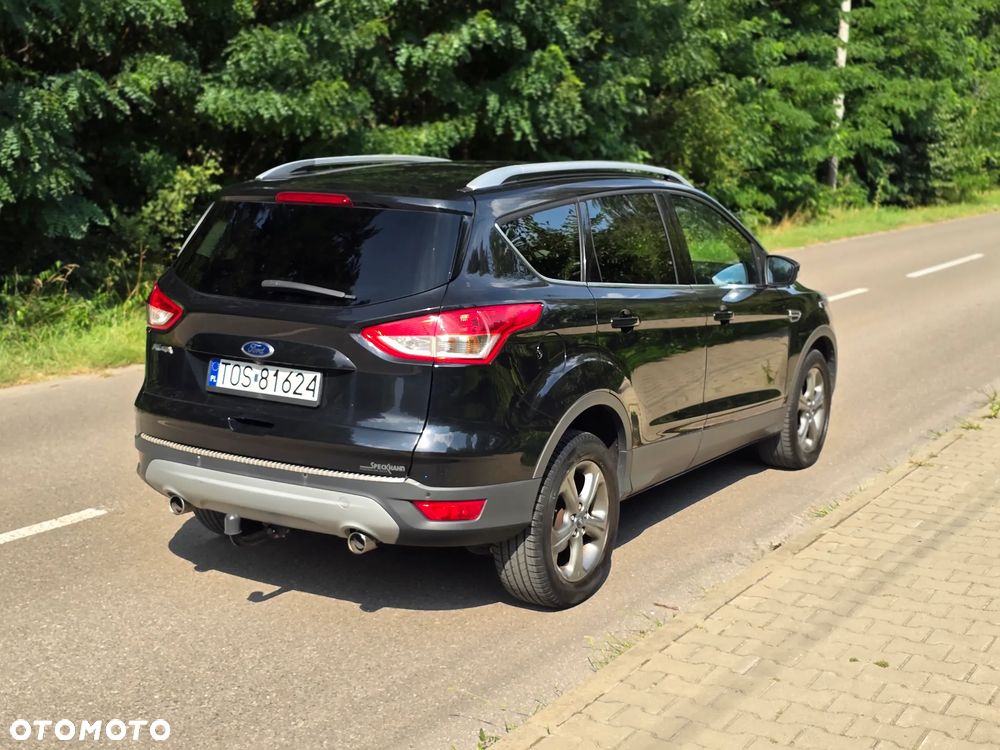 Ford Kuga 2.0 TDCi 2x4 Titanium - 15