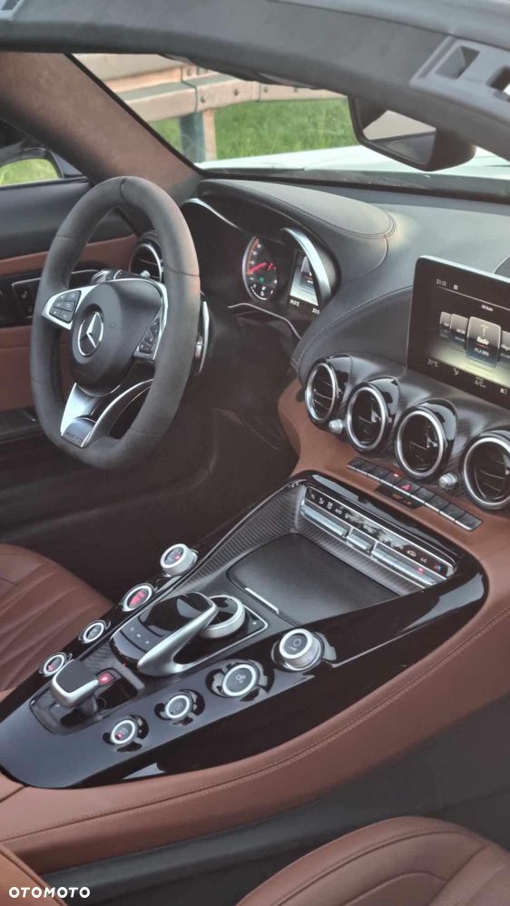 Mercedes-Benz AMG GT - 20