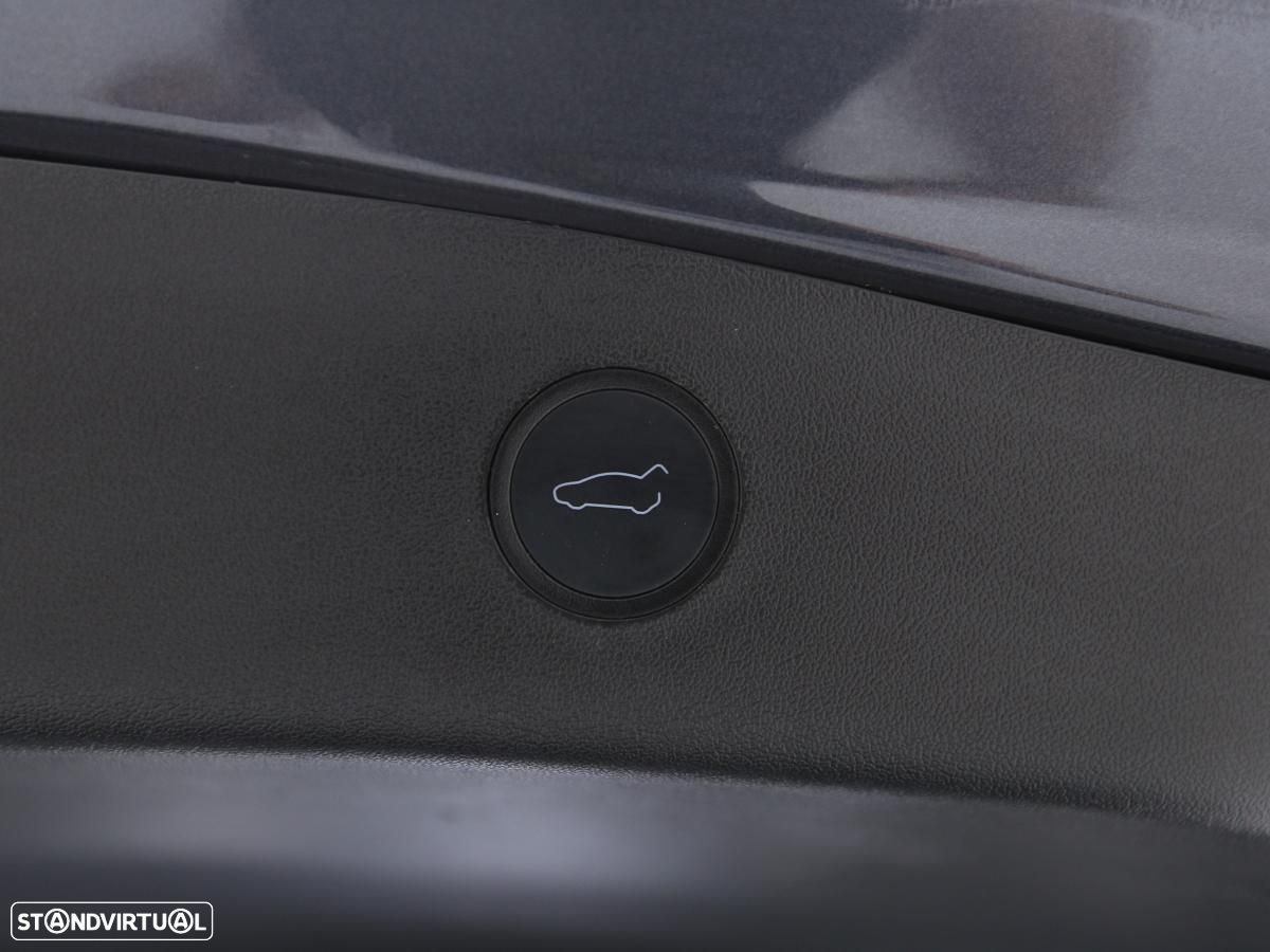 Tesla Model 3 Performance Dual Motor AWD - 17