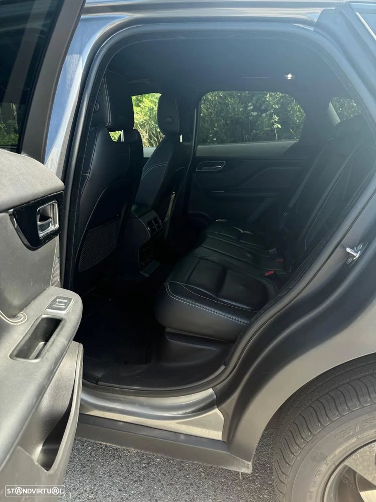 Jaguar F-Pace 2.0 i4D R-Sport AWD Aut. - 6