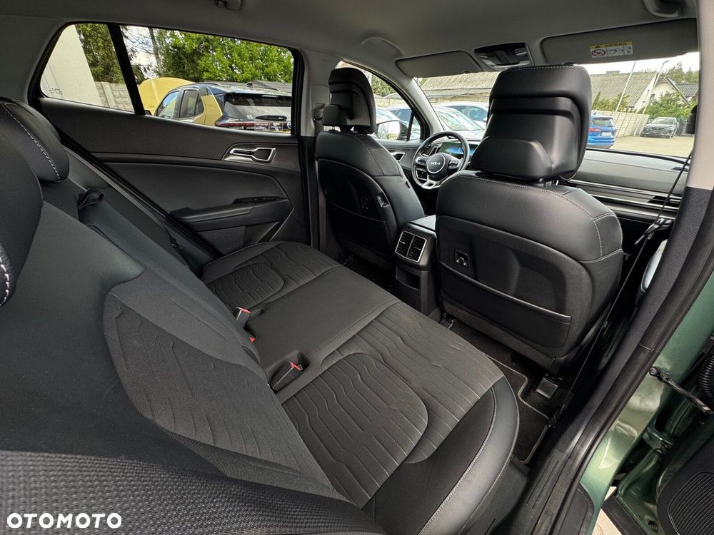 Kia Sportage 1.6 T-GDI HEV Business Line 2WD - 18
