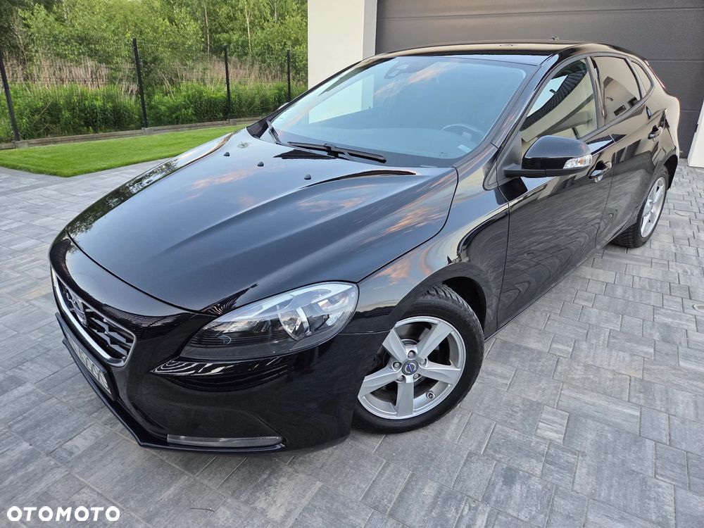 Volvo V40 D2 Powershift Kinetic - 2