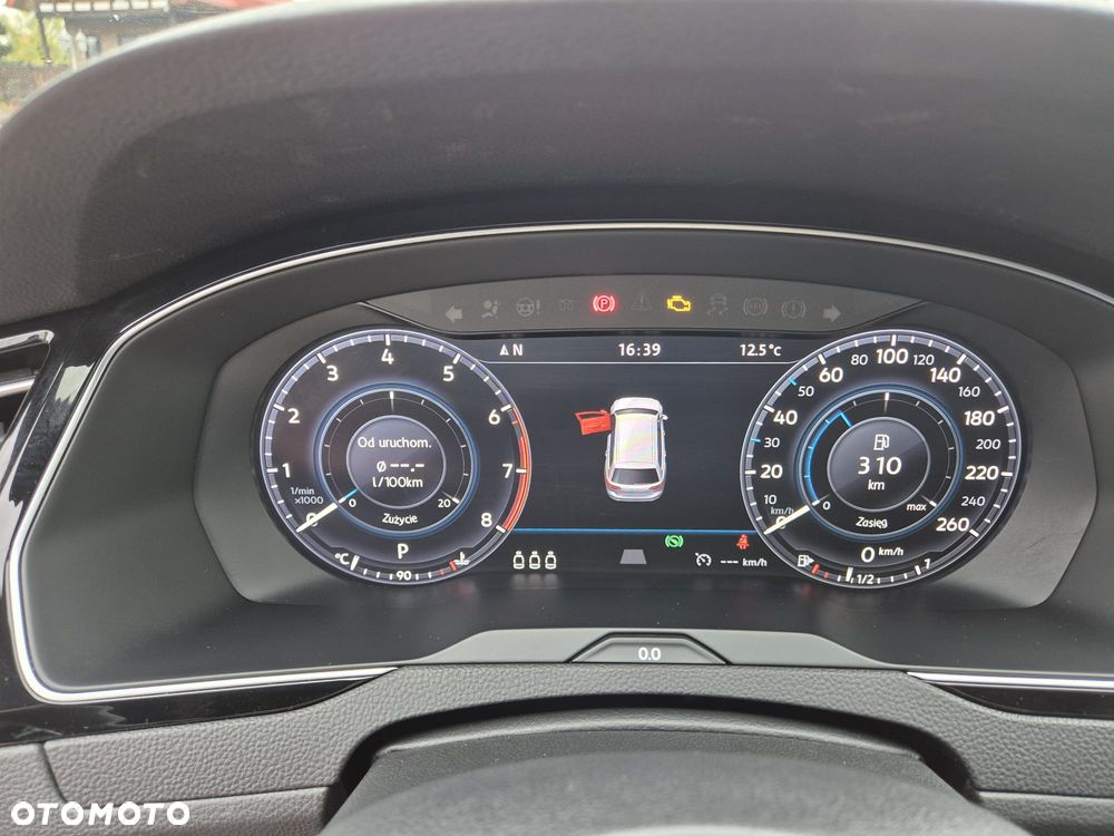 Volkswagen Passat - 37