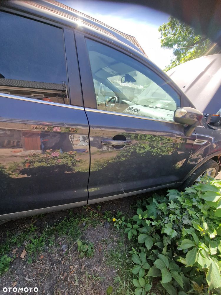 Drzwi  prawy  przód  ford  kuga  mk1  w kolorze  E  0 - 2