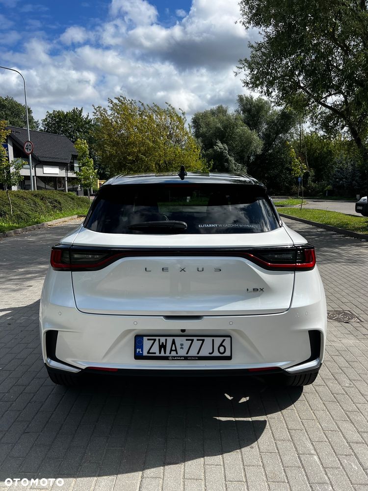 Lexus LBX 1.5 Hybrid Cool - 12