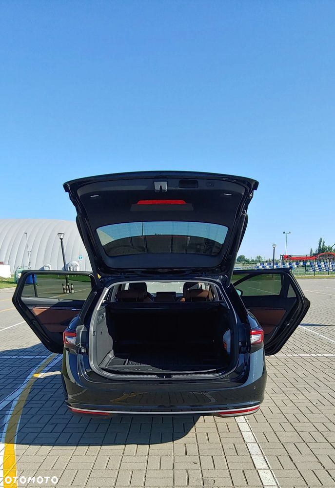 Skoda Superb 2.0 TDI SCR 4x4 L&K DSG - 11
