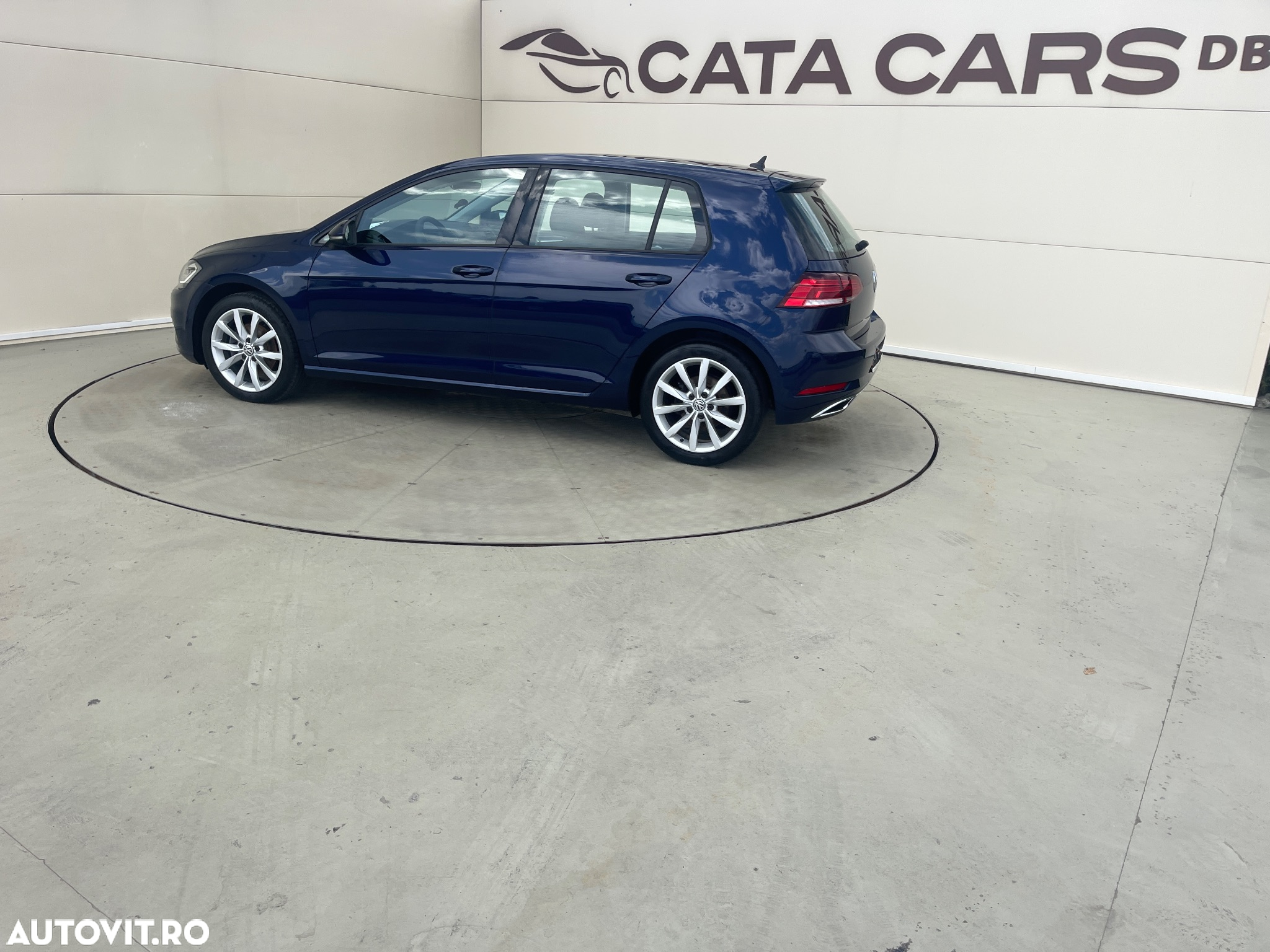 Volkswagen Golf 2.0 TDI (BlueMotion Technology) Highline - 8