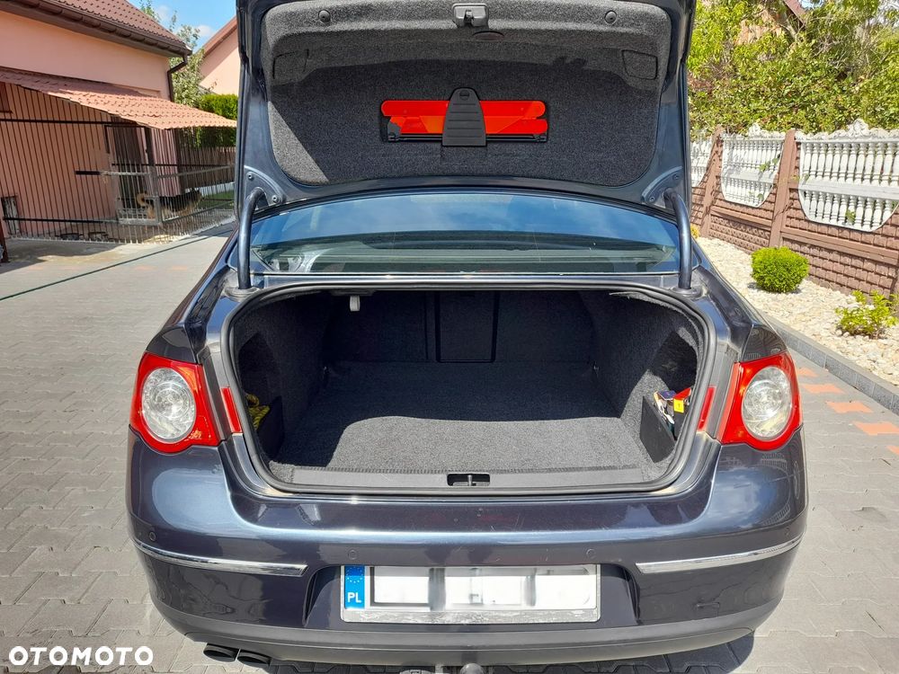 Volkswagen Passat 2.0 TDI DPF Comfortline - 5