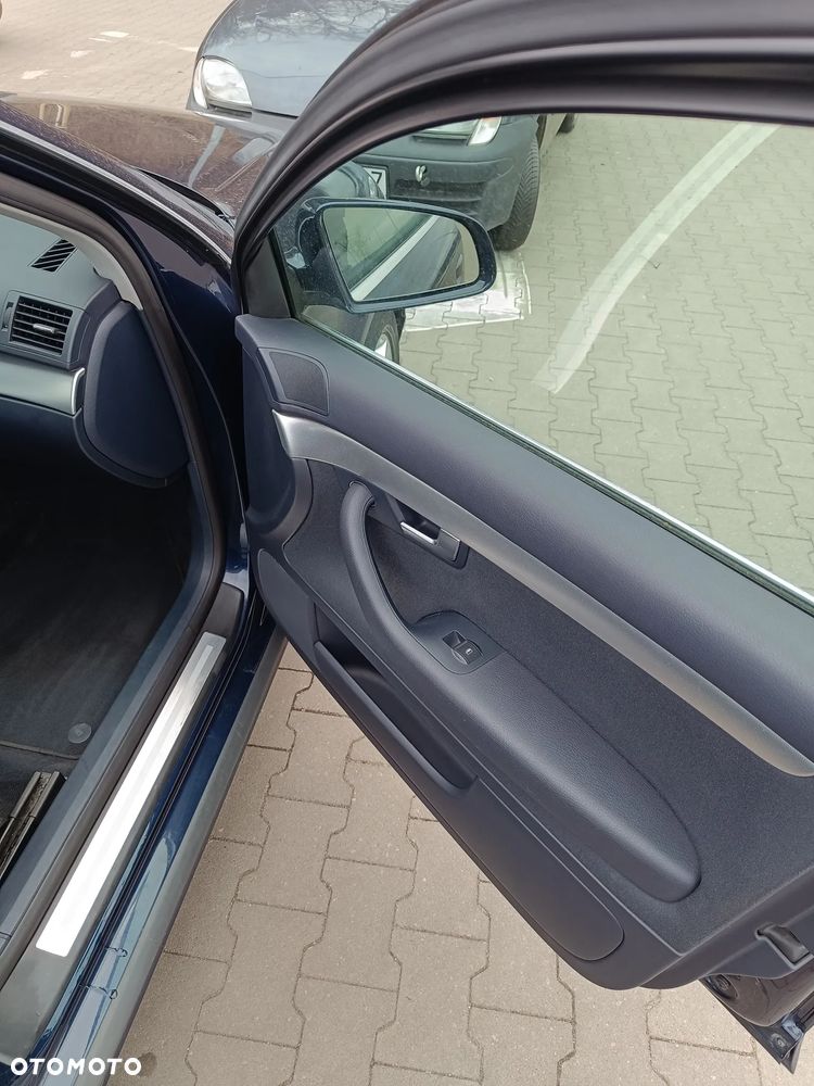 Audi A4 Limousine 1.8 T quattro - 16