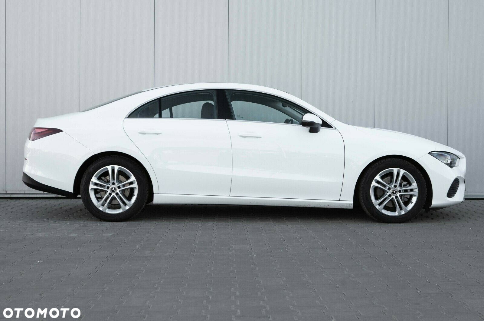 Mercedes-Benz CLA 200 7G-DCT - 7
