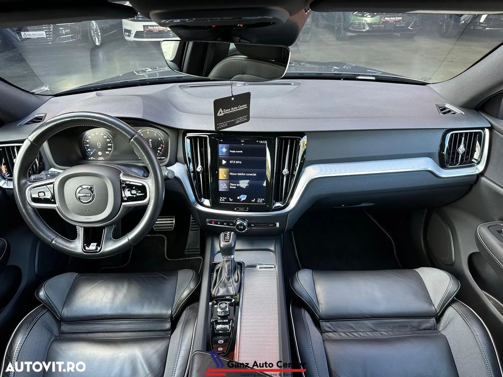 Volvo S60 T5 R-Design - 8