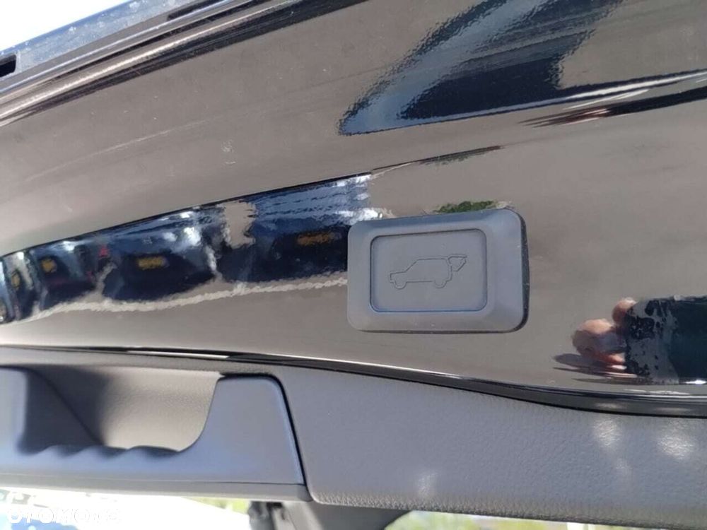 Toyota RAV4 - 9