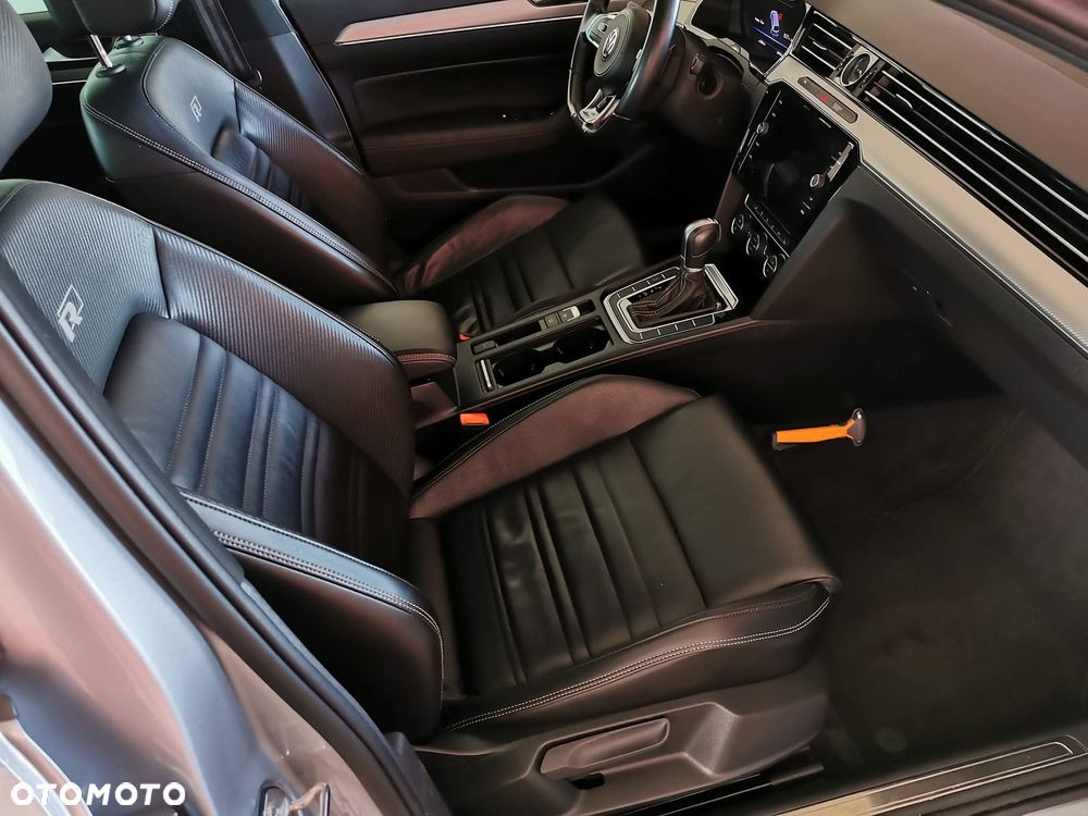 Volkswagen Passat 2.0 TDI SCR DSG - 16