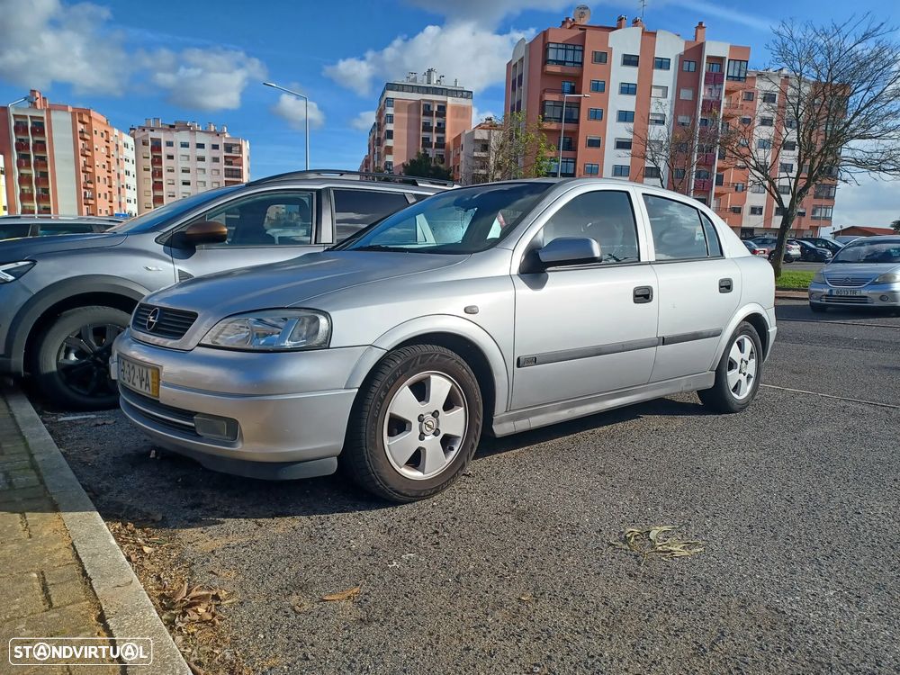 Opel Astra - 1